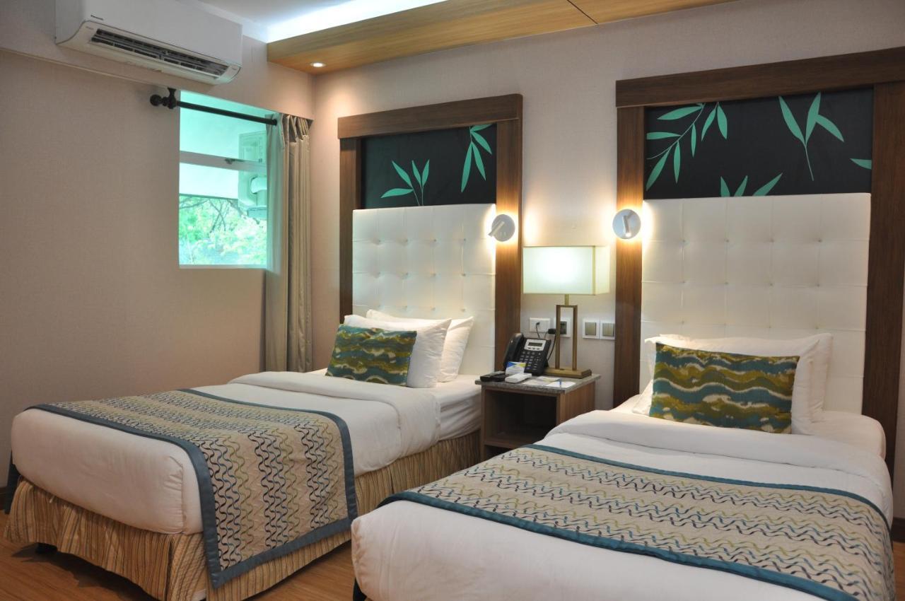 Acuatico Beach Resort & Hotel Inc. ซานฮวน ภายนอก รูปภาพ